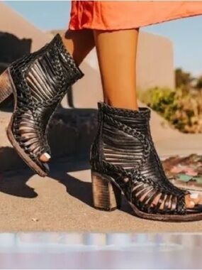 Freebird  Booties Womens Size 7 Brown Woven Open Toe Block Heel